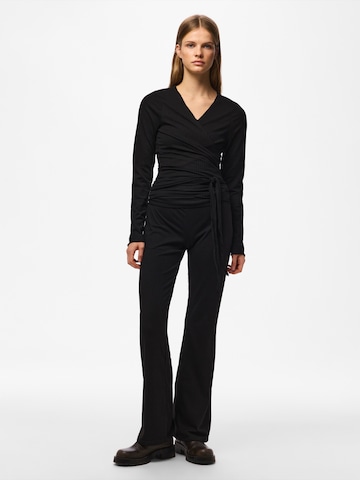 PIECES Flared Trousers 'PCLAYA' in Black