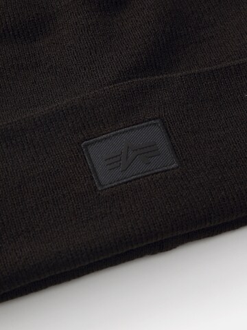 ALPHA INDUSTRIES Kape 'Essential' | črna barva