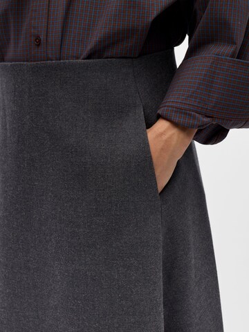 OBJECT - Falda 'KAVIN' en gris