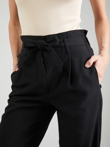 VILA Normální Kalhoty se sklady v pase 'RILEY HANA' – černá