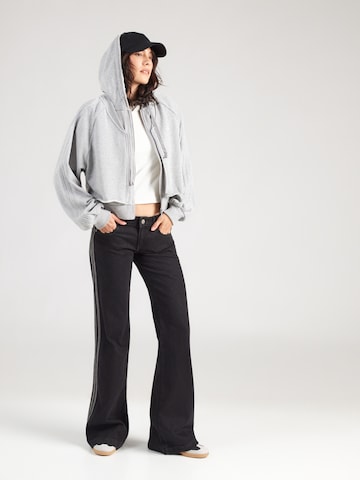ADIDAS ORIGINALS - Sudadera con cremallera en gris
