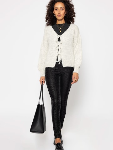 SASSYCLASSY Skinny Hose‌‌‌‌‌‌‌‌ in Schwarz