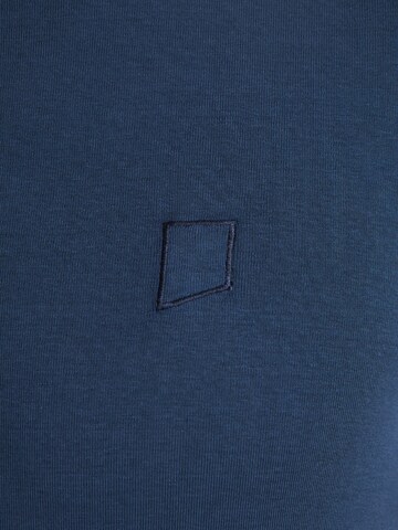 CHASIN' Shirt in Blue