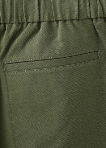 MANGO MAN Regular Shorts 'Rey' in Grün