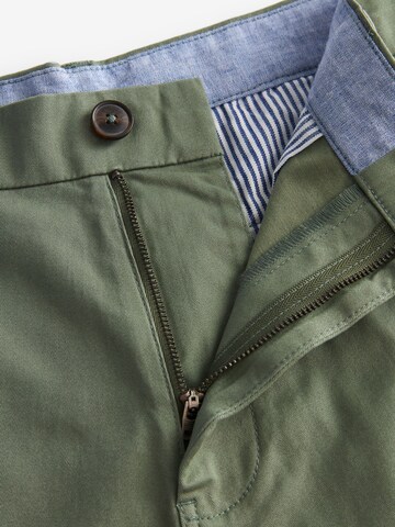 regular Pantaloni chino di Next in verde