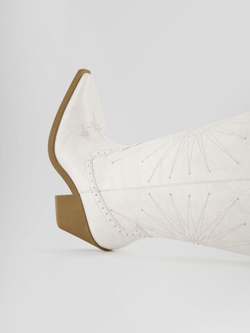 Bottes de cowboy Bershka en blanc