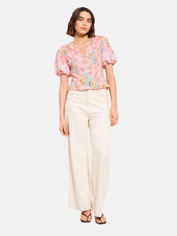 Friends Like These Blouse in Roze: voorkant