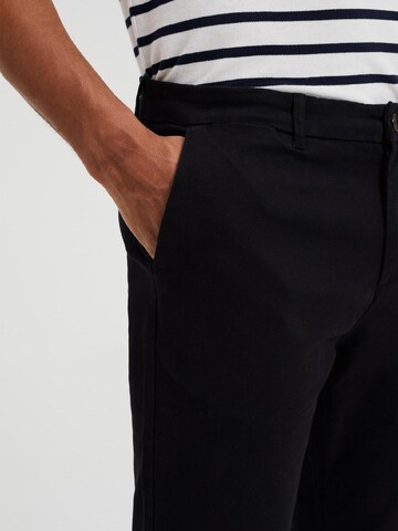 Coupe slim Pantalon chino WE Fashion en noir