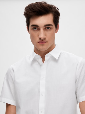 SELECTED HOMME Přiléhavý střih Košile – bílá