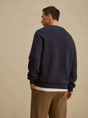 DAN FOX APPAREL Свитшот 'Emin' в Синий