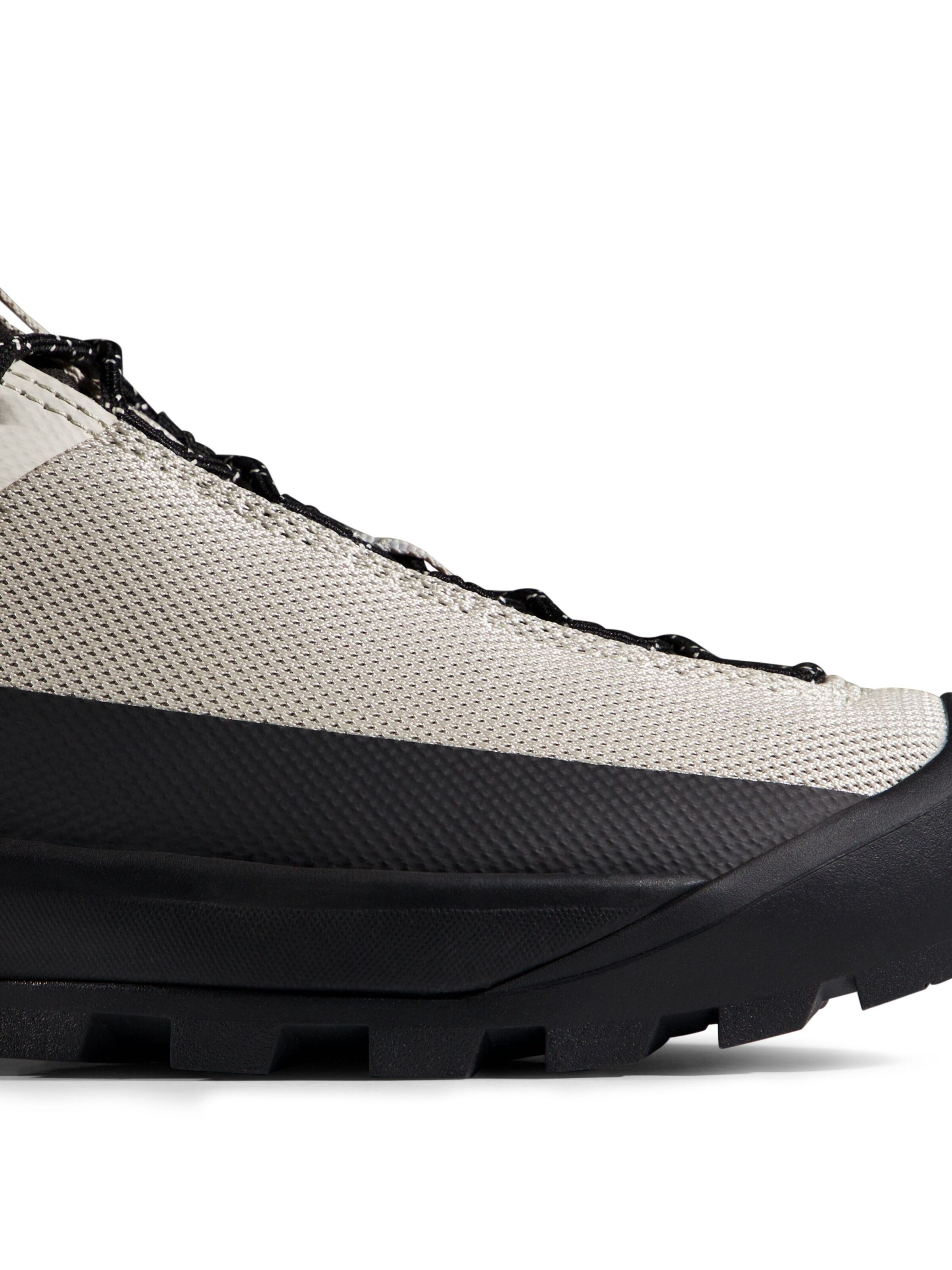 MAMMUT Flats in Grey