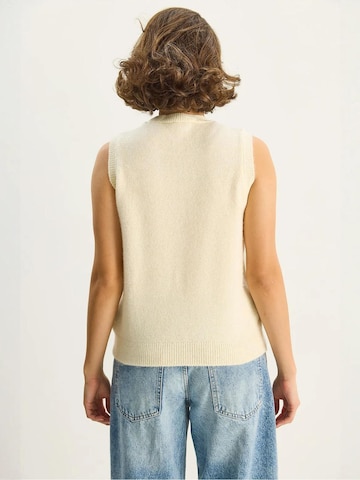 Bianco Lucci Sweater in Beige