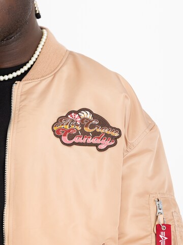 ALPHA INDUSTRIES Tussenjas 'MA-1 Candy Crew' in Oranje