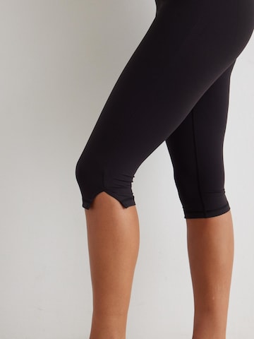MyLibi Sport body 'Mia' in Zwart
