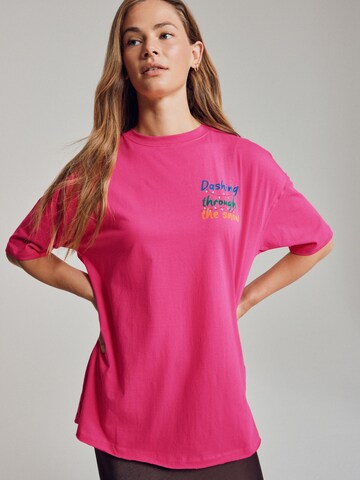 Next T-Shirt in Pink: Vorderseite