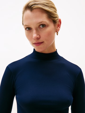 TOMMY HILFIGER Obleka | modra barva