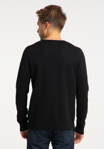 MO Sweater in Black