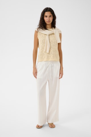 SOAKED IN LUXURY - Perna larga Calças 'SLAria' em branco