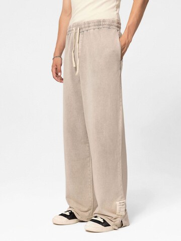 VAMOS CLO Loose fit Trousers in Mixed colours