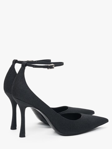 Estro Pumps '672-3' in Black