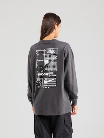 Nike Sportswear Shirt 'SWOOSH' in Grau