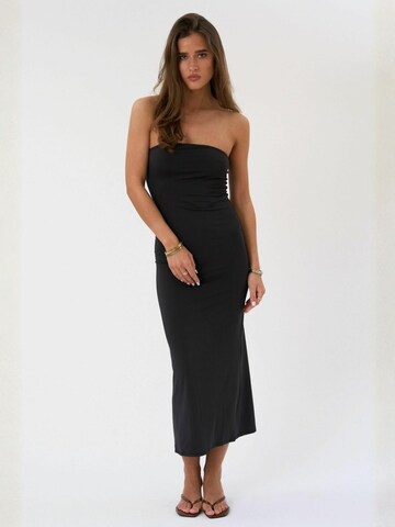 It's May Dress ' Isabella ' in Black: front