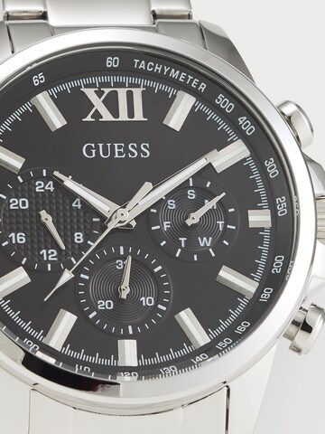 GUESS Аналоговые часы 'Walker' в Серебристый