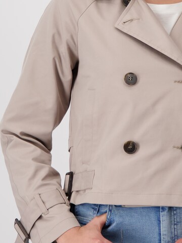 Giacca di mezza stagione di monari in beige