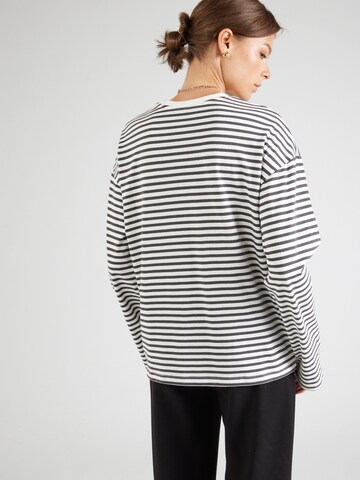 T-shirt 'PCSadie' PIECES en gris