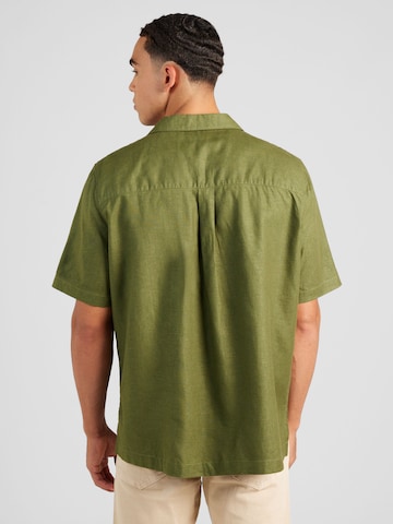 BURTON MENSWEAR LONDON Regular fit Button Up Shirt in Green