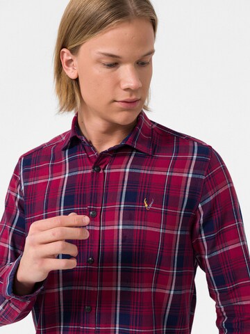 By Diess Collection - Regular Fit Camisa em vermelho