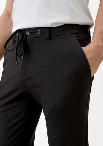s.Oliver BLACK LABEL Slimfit Hose in Schwarz
