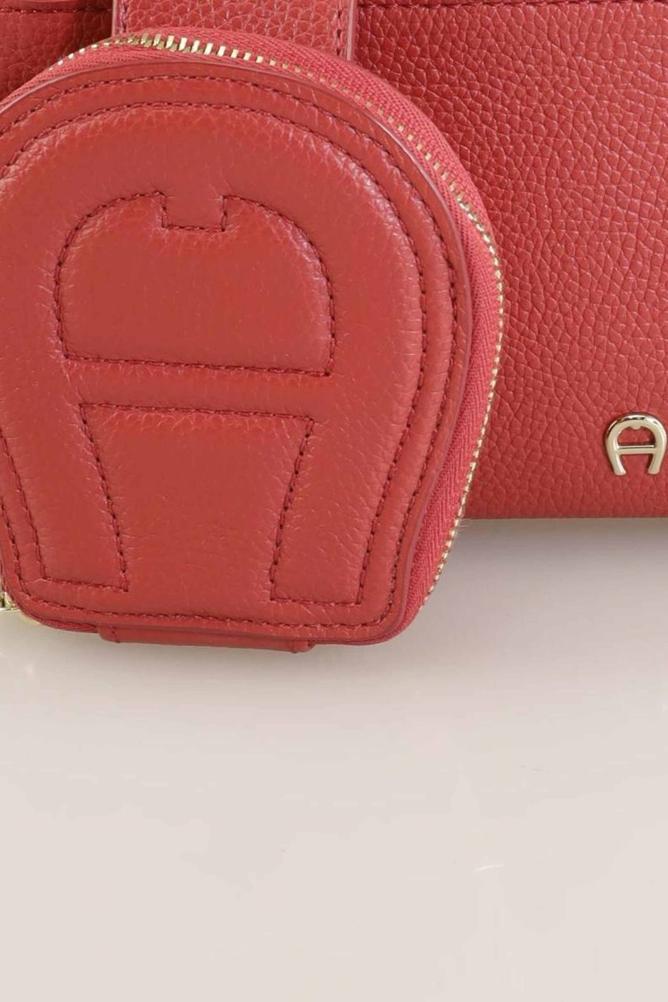 AIGNER Bag in One size in Red
