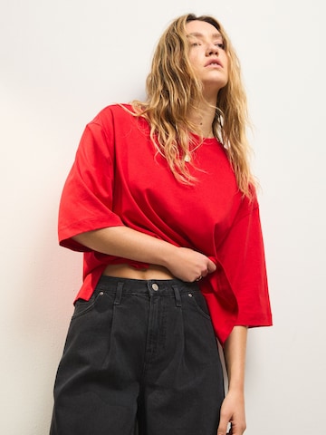 sarkans Next T-Krekls: no priekšpuses