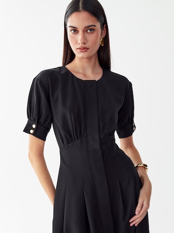 Willa - Vestido 'Bea' em preto