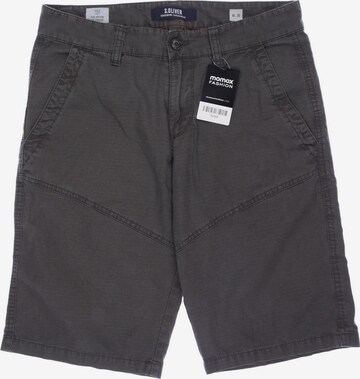 s.Oliver Shorts in 30 in Grey: front