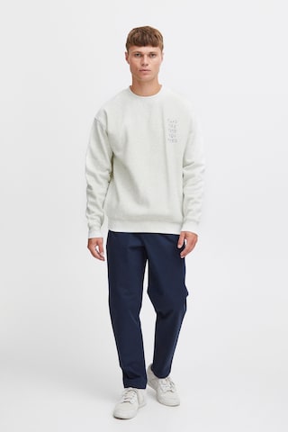 !Solid Pullover 'Halvard' in Grau