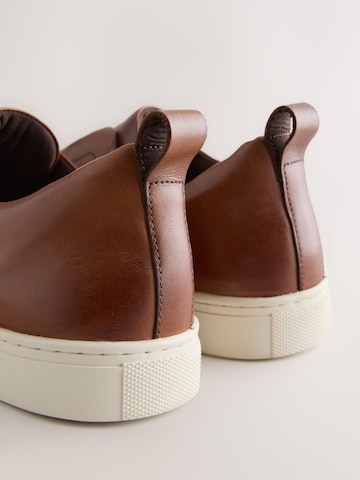 Next - Sapato Slip-on em castanho
