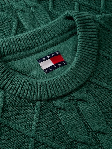 Pull-over Tommy Jeans en vert