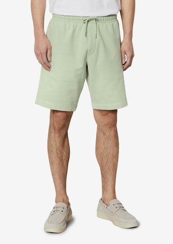 Marc O'Polo Regular Trousers in Green: front