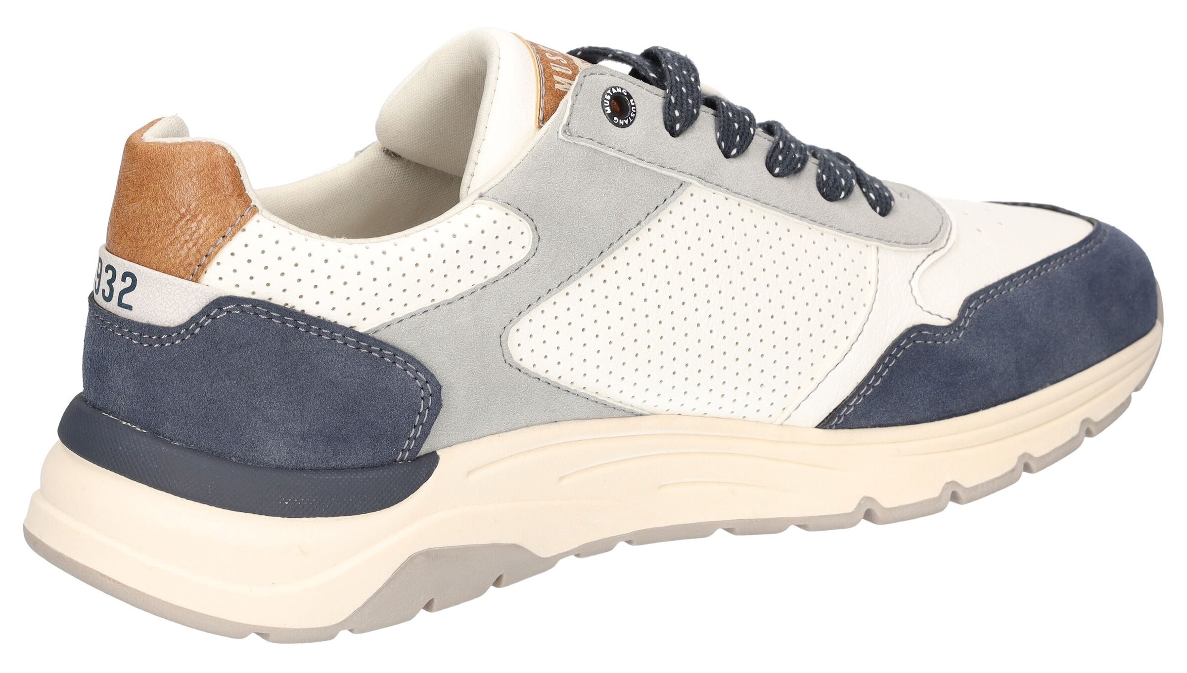 MUSTANG Sneakers in White