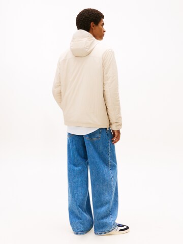 Tommy Jeans Преходно яке 'CHICAGO' в бежово