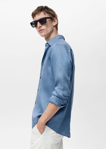 MANGO MAN Regular Fit Hemd 'Parrot' in Blau
