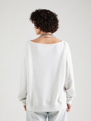 HOLLISTER Sweatshirt 'ESSENTIAL TREND' in Grau