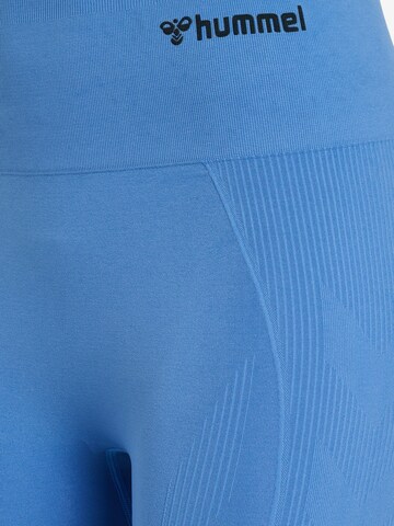 mėlyna Hummel Siauras Sportinės kelnės 'Tif'