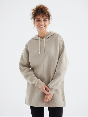 Tommy Life Sweatshirt in Beige