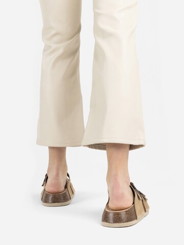 BRONX Muiltjes 'Veran-O' in Beige
