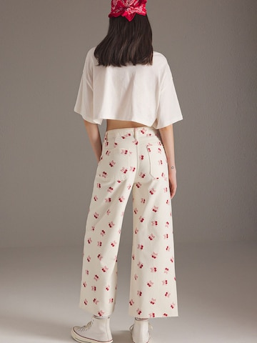 Trendyol - Pierna ancha Vaquero en beige