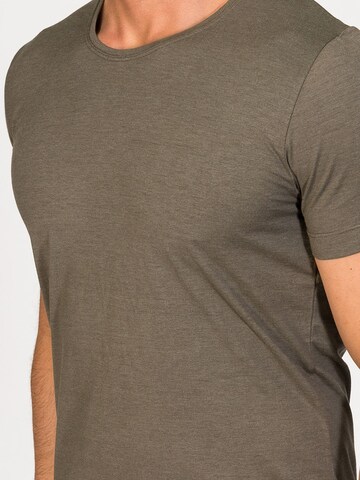 zd ZERO DEFECTS Undershirt 'Crew-Neck T-shirt Soya Yarn' in Green