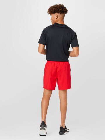 OAKLEY Normalny krój Spodnie sportowe 'CLEAR LAKE' w kolorze czerwony